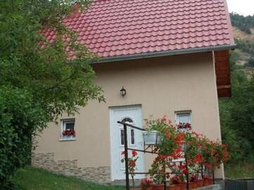 Фото номера Дом с 2 спальнями Дома для отпуска Casa La LEPE г. Roşia Montană 10
