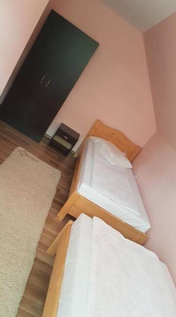 Фото номера Дом с 2 спальнями Дома для отпуска Casa La LEPE г. Roşia Montană 5