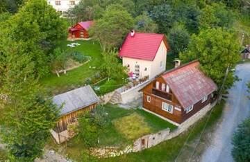 Фотографии Дома для отпуска Casa La LEPE г. Roşia Montană (Румыния) №2 Фото Дома для отпуска Casa La LEPE г. Roşia Montană 2