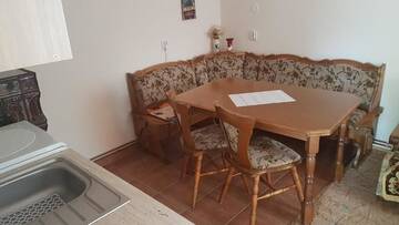 Фото номера Дом с 2 спальнями Дома для отпуска Casa La LEPE г. Roşia Montană 17