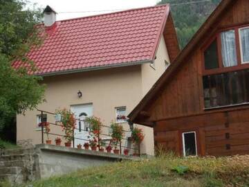 Фото номера Дом с 2 спальнями Дома для отпуска Casa La LEPE г. Roşia Montană 19
